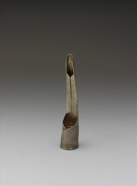 銀鎏金團壽紋指甲套