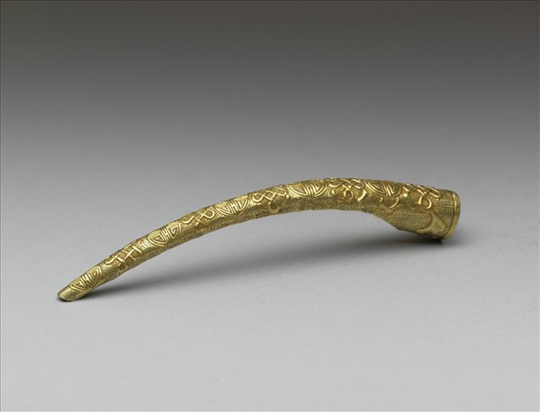 銅鍍金盤長團壽指甲套