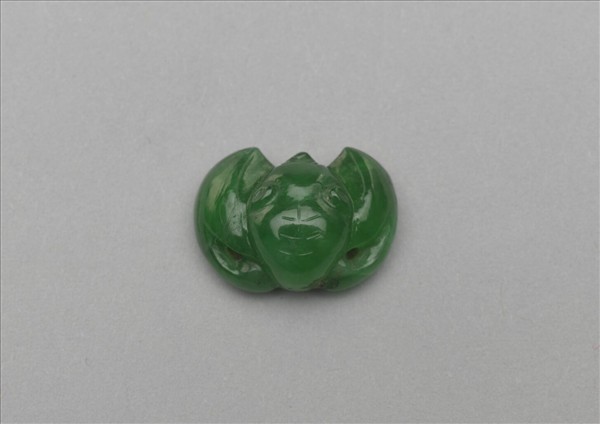 翠玉蝙蝠飾件