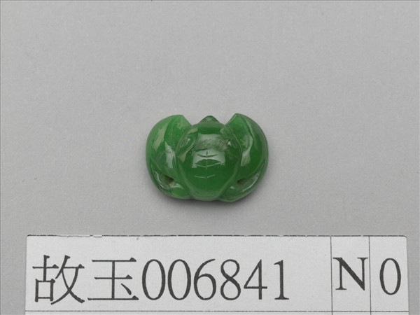 翠玉蝙蝠飾件