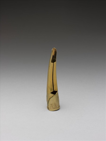 銀鎏金團壽紋指甲套