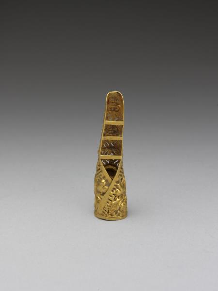 鎏金鏤空蝠壽紋指甲套