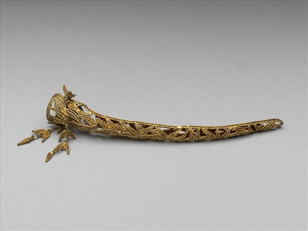 銅鎏金鏤空纍絲竹葉紋指甲套