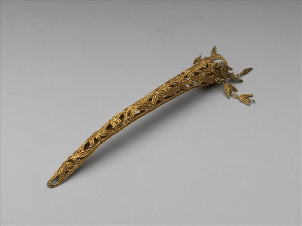 銅鎏金鏤空纍絲竹葉紋指甲套