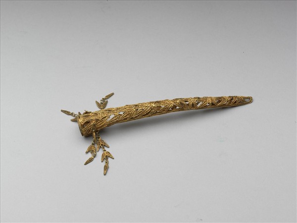 鎏金鏤空纍絲竹葉紋指甲套