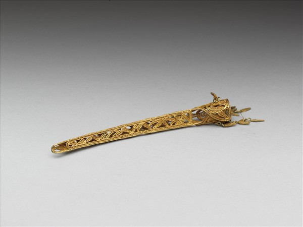 鎏金鏤空纍絲竹葉紋指甲套