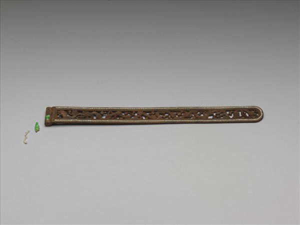 茄楠木鏤空梅花紋扁方