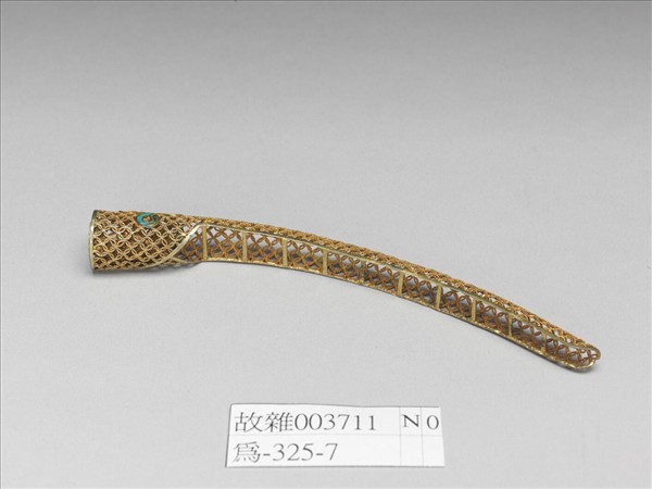 銅鍍金點翠盤長鏤空古錢紋指甲套