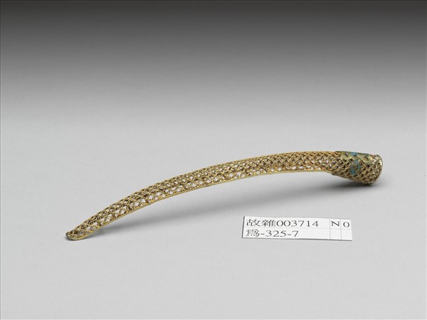 銅鍍金點翠盤長鏤空古錢紋指甲套