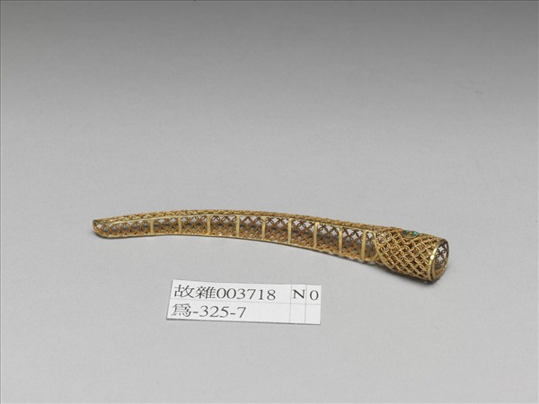 銅鍍金點翠盤長鏤空古錢紋指甲套