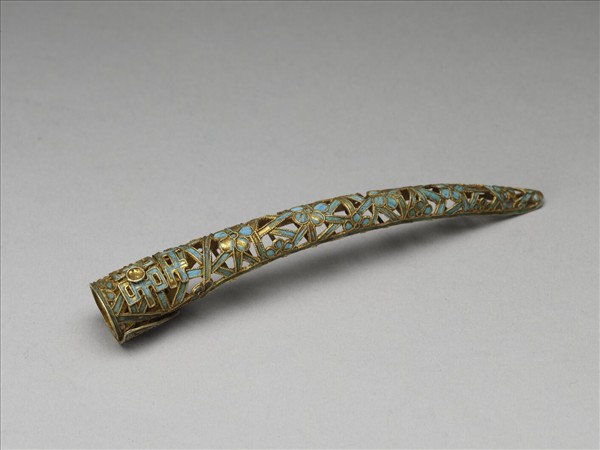 銀鍍金鏤空點翠梅花囍字紋指甲套