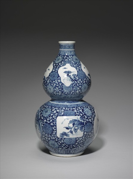 青花開光花鳥葫蘆瓶