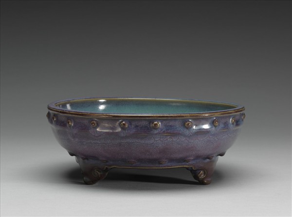 鈞窯 天藍葡萄紫鼓釘洗