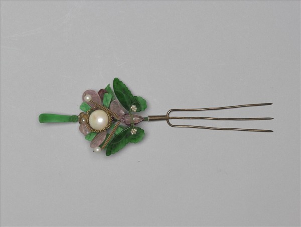 銀鍍金嵌珠花蝶耳挖釵