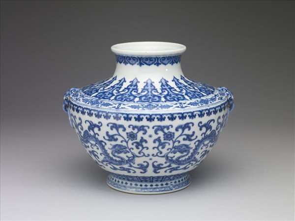 青花龍紋折肩瓶