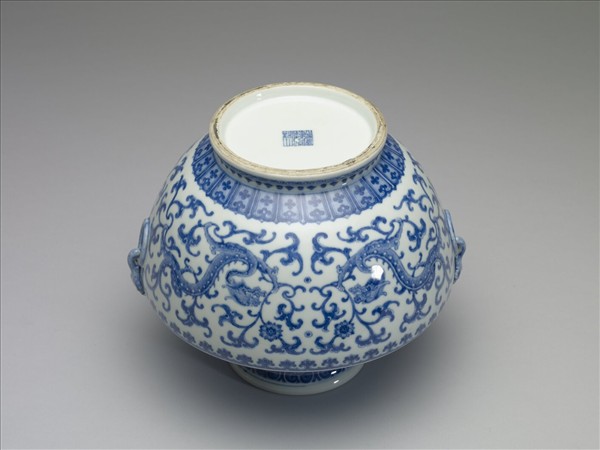 青花龍紋折肩瓶