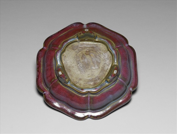 鈞窯 玫瑰紅葵瓣式瓷盆托