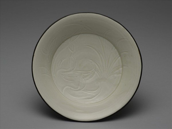 定窯 劃花蓮塘雙鳧盤
