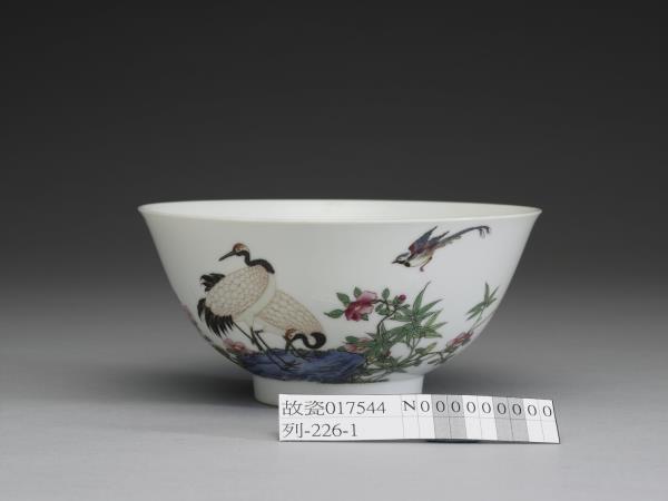 琺瑯彩芝仙祝壽圖碗