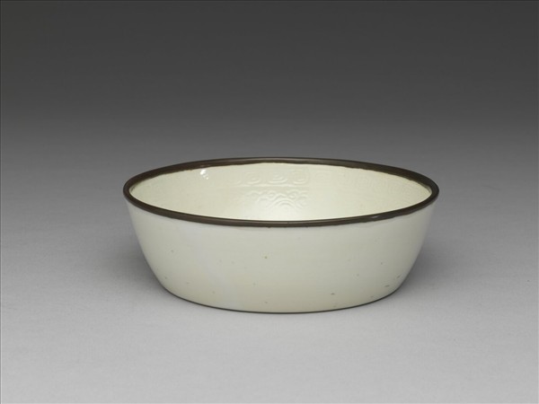 定窯 印花蟠螭紋洗