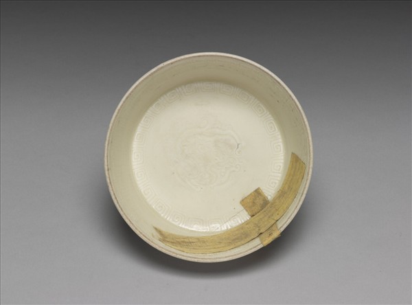 定窯 白瓷劃花雲龍紋洗