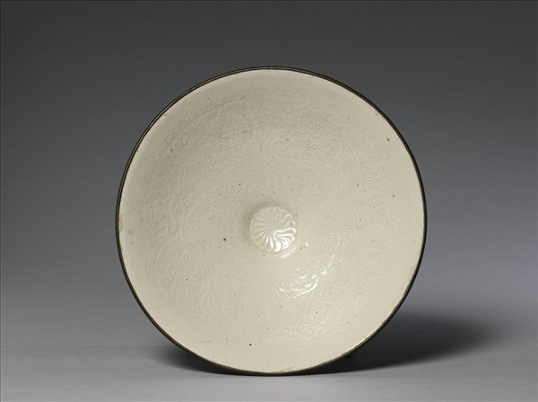 定窯 白瓷印花鳳凰牡丹紋碗