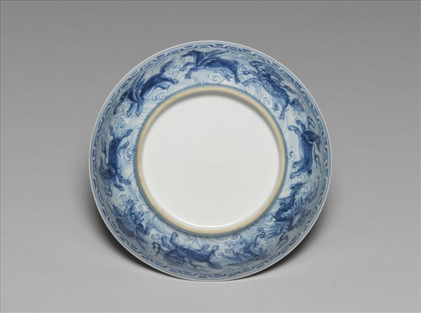 青花海獸紋盤