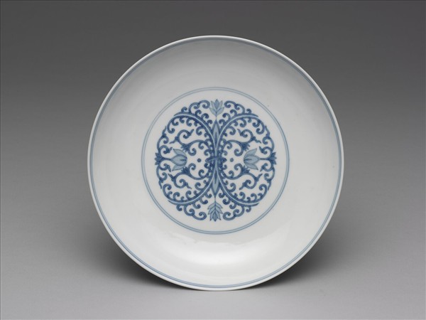 青花花卉紋盤