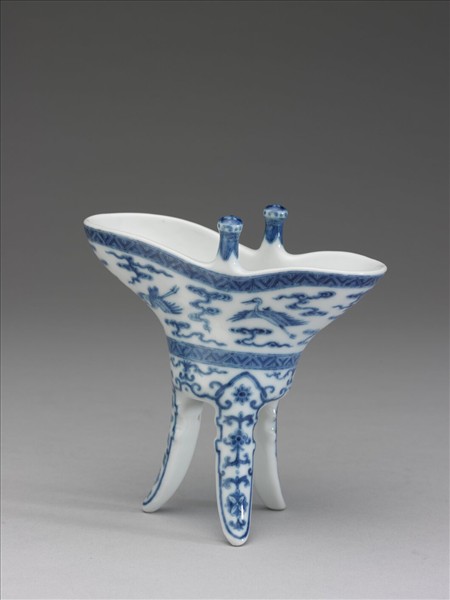 青花雲鶴爵杯
