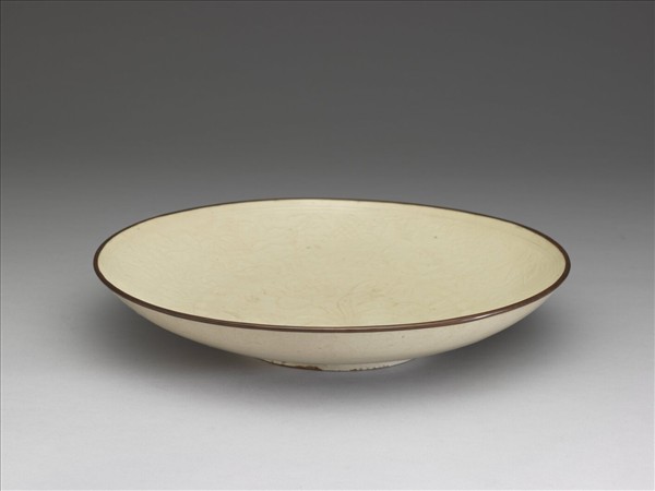 定窯 印花蓮塘雙鳧大盤