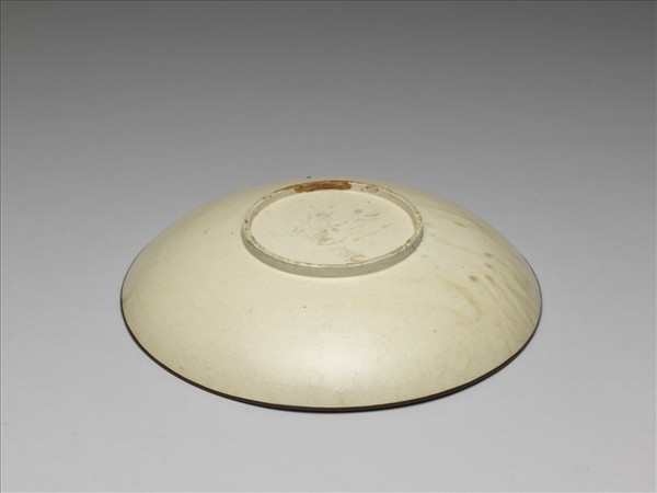 定窯 印花蓮塘雙鳧大盤