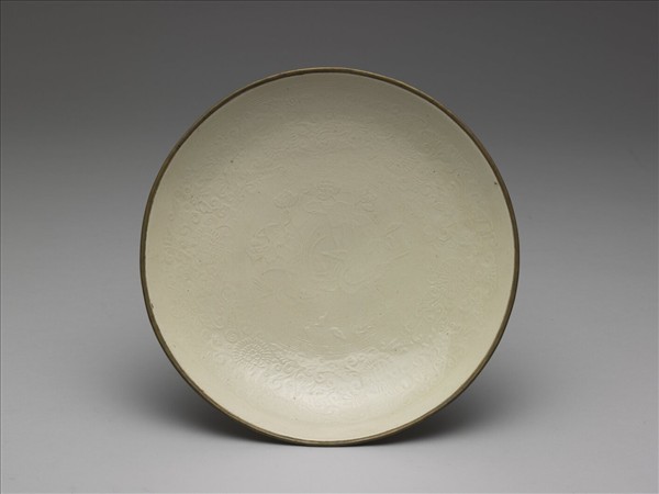 定窯 白瓷印花蓮塘雙鳧紋盤