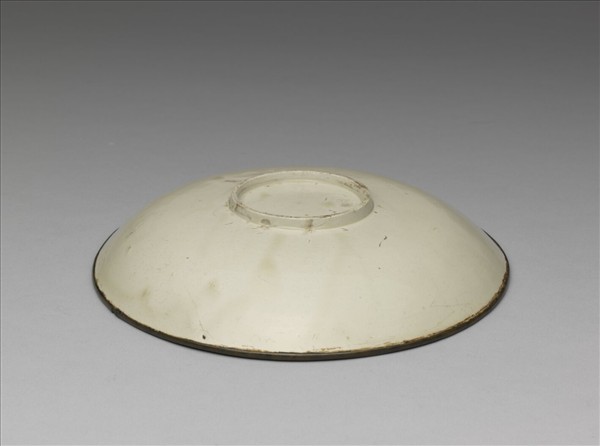 定窯 白瓷印花牡丹飛雁紋盤