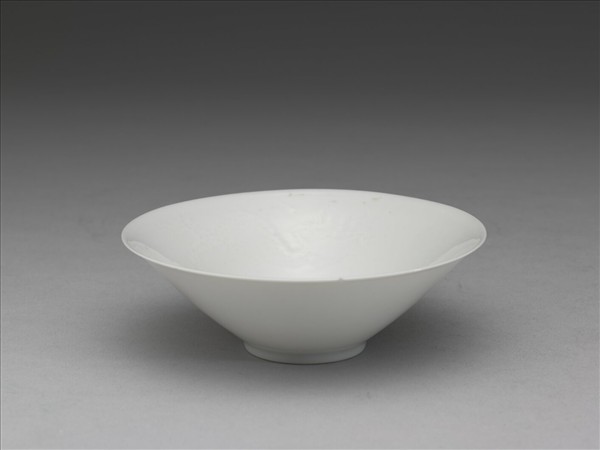 甜白雙龍紋撇口碗