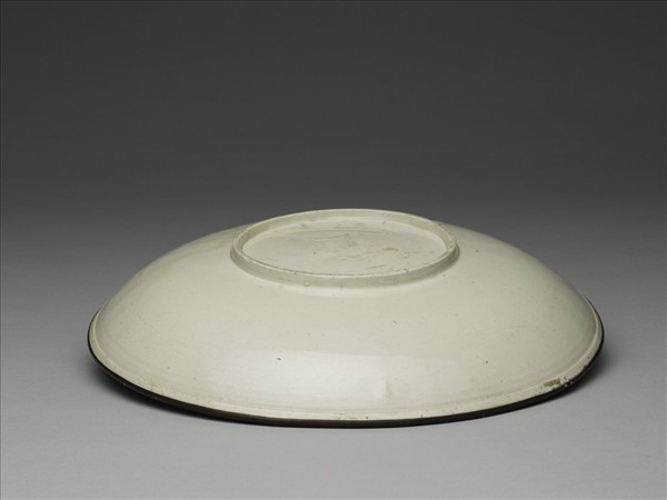 定窯 白瓷印花吳牛喘月圖盤