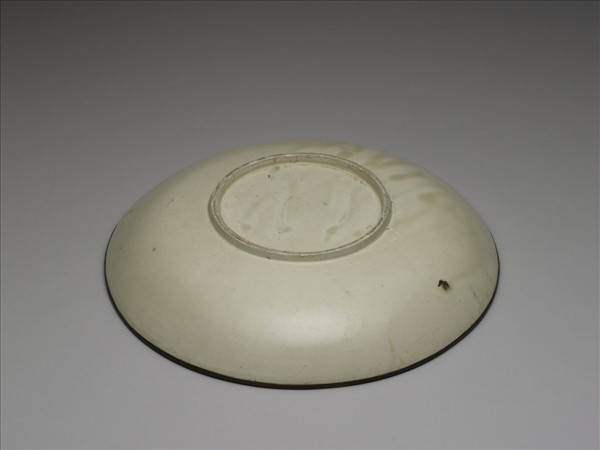 定窯 印花牡丹蓮荷大盤