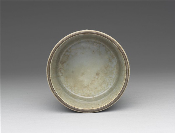 青瓷筒式三足爐