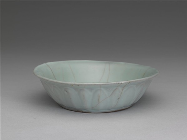 青瓷蓮瓣洗