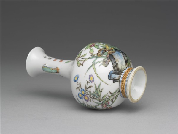 琺瑯彩蘭竹雙耳瓶