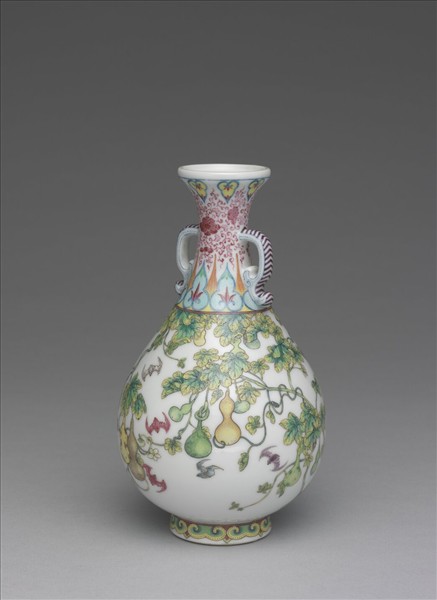 琺瑯彩福壽連綿圖雙耳瓶