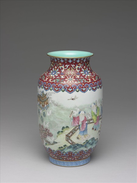 粉彩海屋添籌一統瓶