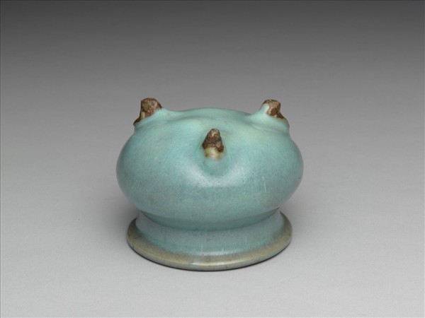 鈞窯 天藍釉三足爐