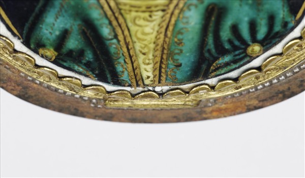 銅鍍金胎嵌西洋畫琺瑯人物火鐮盒