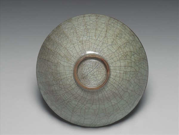 龍泉窯 青瓷菊花式碗