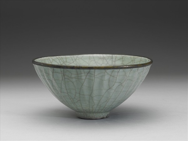 官窯 青瓷蓮瓣碗