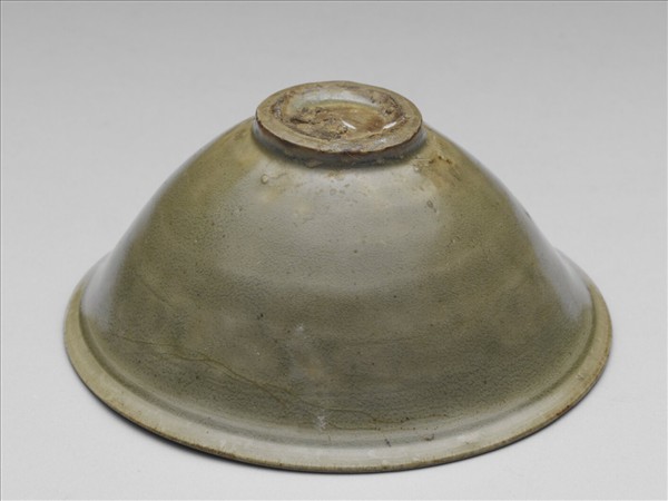 耀州窯 青瓷印花菊花紋盞