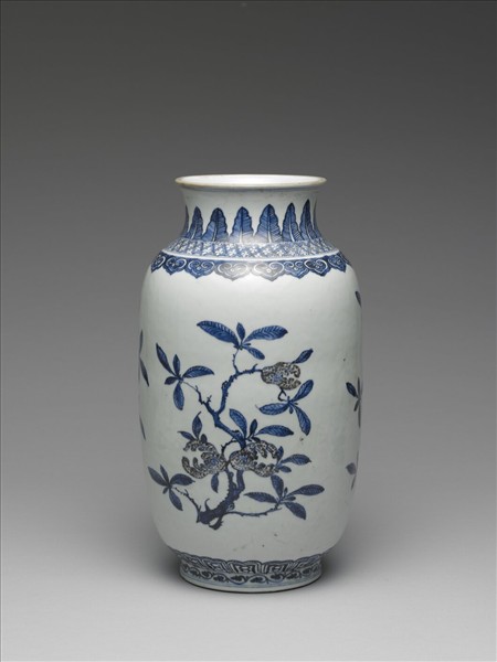 青花折枝三果紋瓶