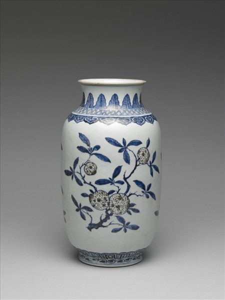 青花折枝三果紋瓶