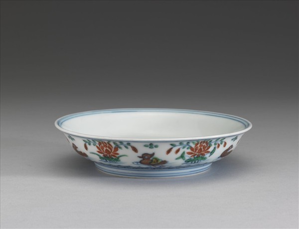 鬥彩蓮塘鴛鴦紋碗