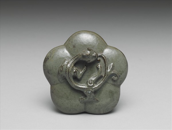 仿鈞天藍釉梅花式蓋碗